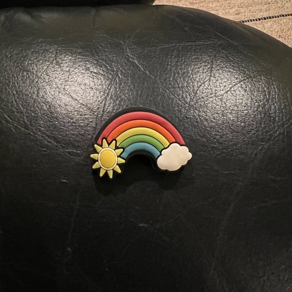 5 Crocs Jibbitz - Picture 7 of 7